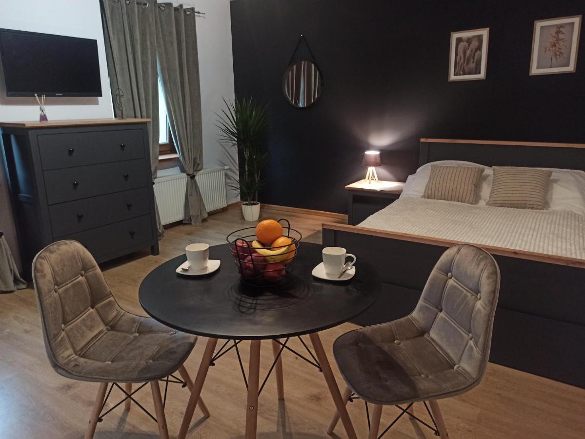 Appartement Cztery Katy W Rynku à Wałbrzych Extérieur photo